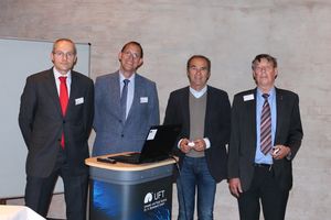 Referenten (von rechts nach links): Prof. Hansjörg Brombach, Dipl.-Ing. (FH) Helmut Schwinger, Dr. Gebhard Weiß, Rüdiger Daul