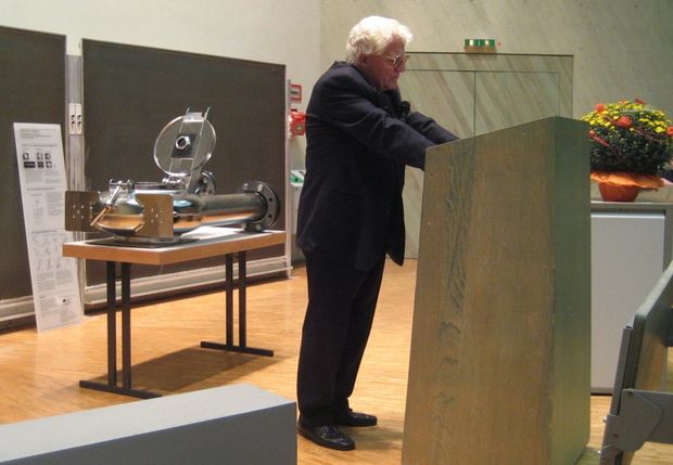 Wirbeldrossel für Uni Stuttgart