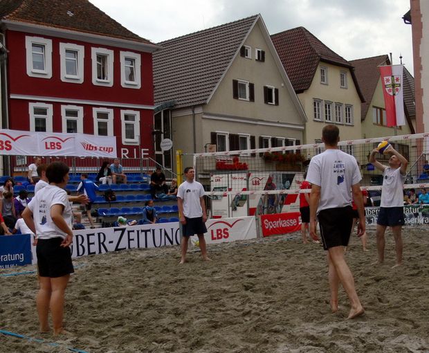 Volleyball: Firmen-Beach-Cup in Bad Mergentheim