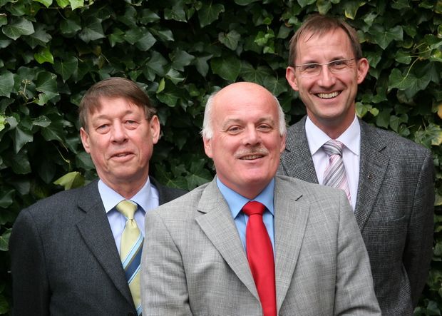 Dr.-Ing. habil. Hansjörg Brombach seine Funktion als UFT-Geschäftsführer in neue Hände. 